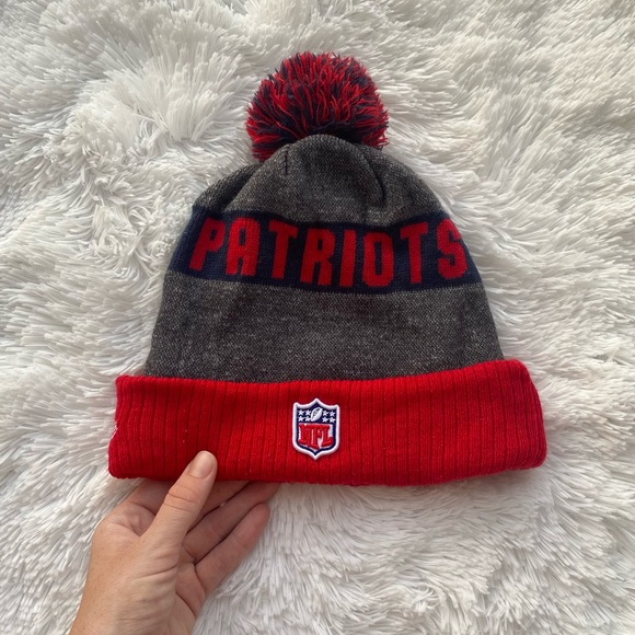 NEW ERA • Rare New England Patriots Sideline Knit Hat Pom Beanie - Picture 13 of 16